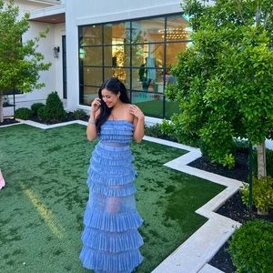 Unique beautiful dress for Weddings/Prom/Galas